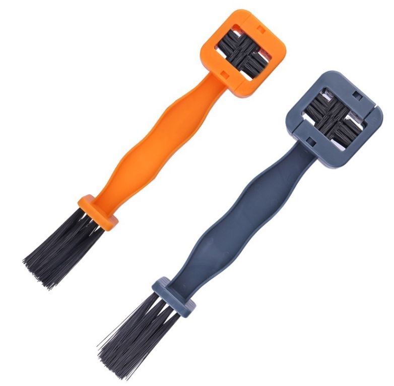 Motorcycle Bicycle Chain Brushing Plate Cleaning Brush Surrounded By Bristles Cleaning Tool